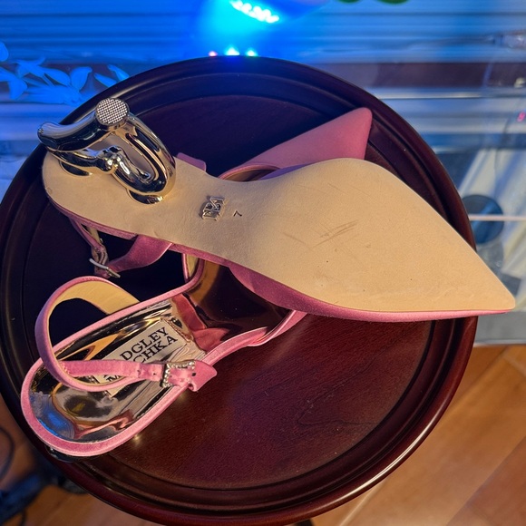 Badgley Mischka Lucille Heart Heel Slingback Pumps - Picture 10 of 12